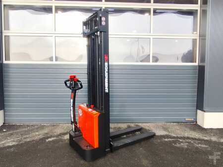 Ledstaplare gå 2025  EP Equipment ESL122 Lithium NEUMASCHINE (2)