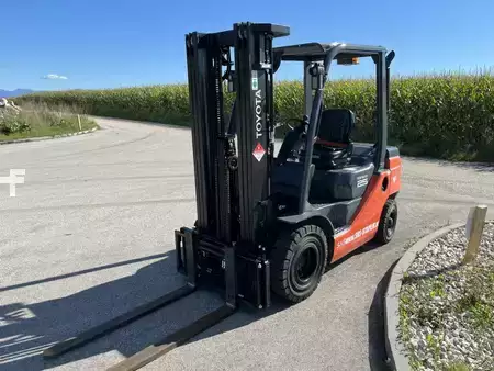 Dieselový VZV 2022  Toyota 52-8FDF25 (4)