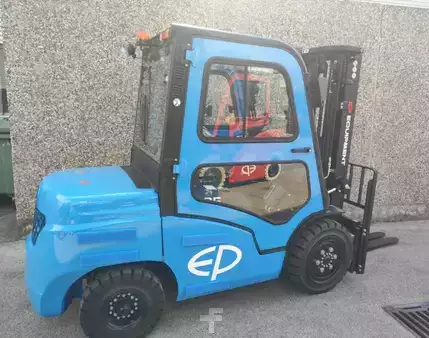 Dieselstapler 2024  EP Equipment CPCD35T8 (3)