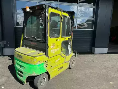 Chariots électriques à 4 roues 2020  Clark GEX25 (3)