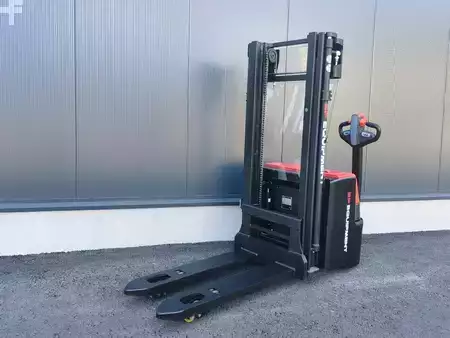 Apilador eléctrico 2025  EP Equipment WSI161 NEUMASCHINE (1)
