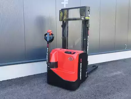 Apilador eléctrico 2025  EP Equipment WSI161 NEUMASCHINE (4)