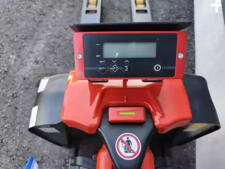 Transpallet elettrici 2026  EP Equipment F4 NEUMASCHINE (3)