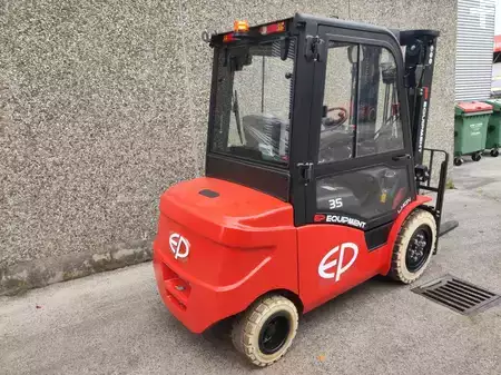 Elektro 4 Rad 2023  EP Equipment EFL353S NEUMASCHINE (2)