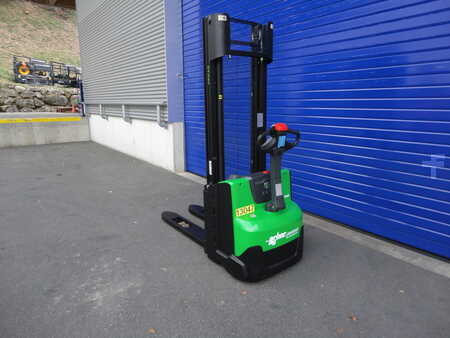 Ruční vysokozdvižný vozík 2022  Cesab S210 (2)