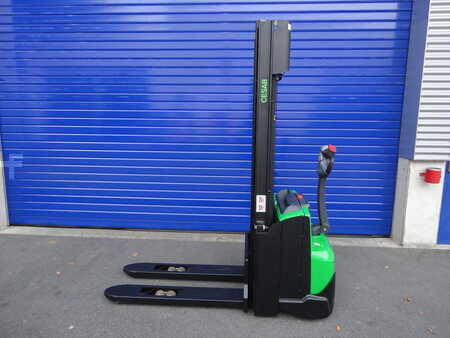 Ruční vysokozdvižný vozík 2022  Cesab S210 (8)