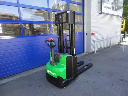 Hochhubwagen 2022  Cesab S212L (2)