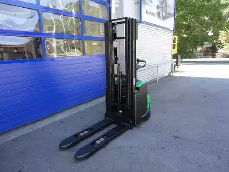 Hochhubwagen 2022  Cesab S212L (3)