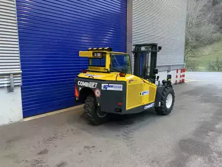 Wózki 4-kierunkowe 2022  Combilift RT (5)