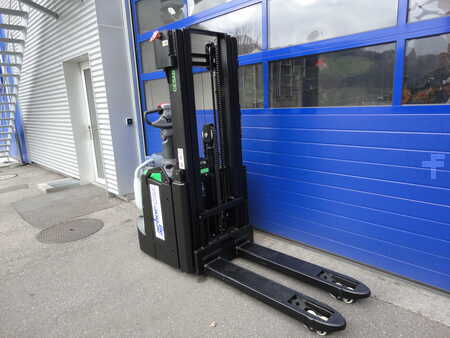 Wózek wysokiego podnoszenia 2023  Cesab S316L (8)