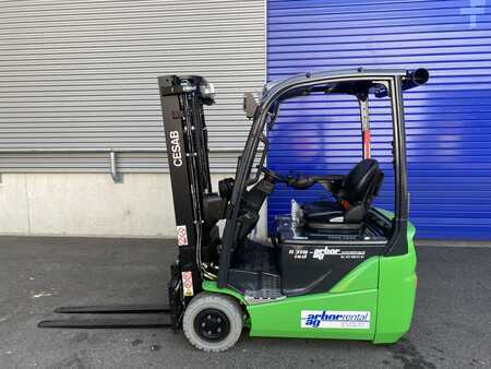 Carrelli elettrici 3 ruote 2023  Cesab B318II (1)