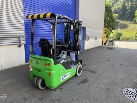 Carrelli elettrici 3 ruote 2023  Cesab B318II (5)