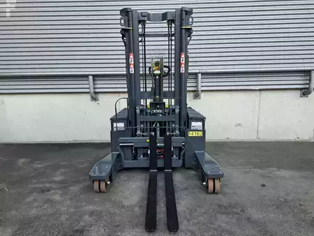 Vierweg zijlader 2023  Combilift WR4 1500 (3)