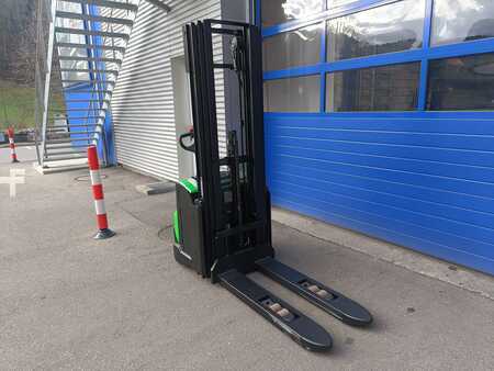 Ruční vysokozdvižný vozík 2024  Cesab S214L (4)