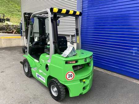 Carrelli elevatori diesel 2023  Cesab M325DV (3)