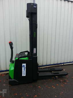 Pallet Stackers 2018  Cesab S216L (3)
