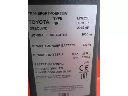 Elektromos emelőkocsik 2019  Toyota LWE200 (11)
