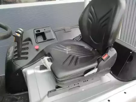 Carrelli elettrici 3 ruote 2009  Still RX20-15 (7)