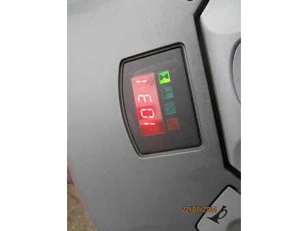 Pallet Stackers 2013 BT SWE 080L (2)