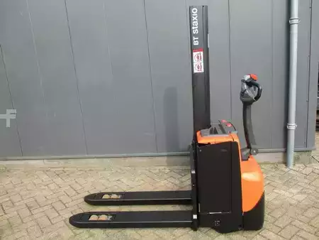 Stoccatori 2015  BT SWE 080L (1)
