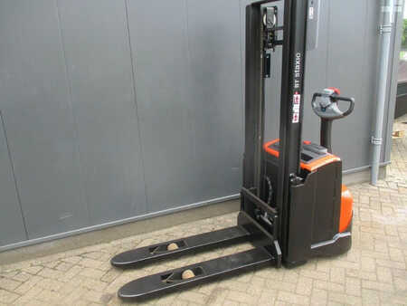 Stacker pedestre 2018  Toyota SWE 120 (3)