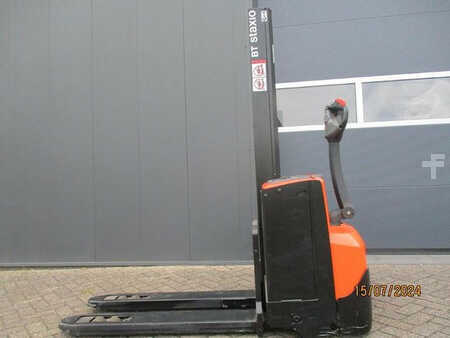 Stacker pedestre 2013  BT SWE 080L (3)