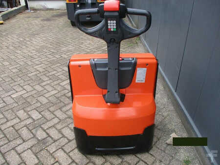 Elektrische palletwagens 2016 BT LWE180 (4)