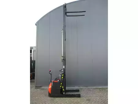 Pinontavaunu 2017  Toyota SWE120XR (10)