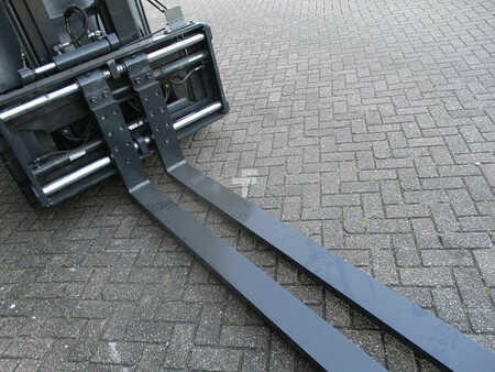 Carrelli elettrici 4 ruote 2001  Still R 60-50 (11)