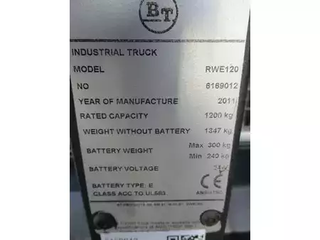 Apilador eléctrico 2012  BT RWE120 (12)