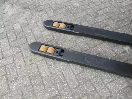 Hochhubwagen 2016  BT SWE 080L (8)
