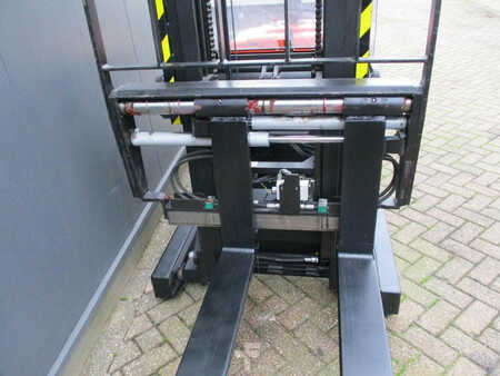 Pallet Stackers 2016  BT SPE 120 XR (10)