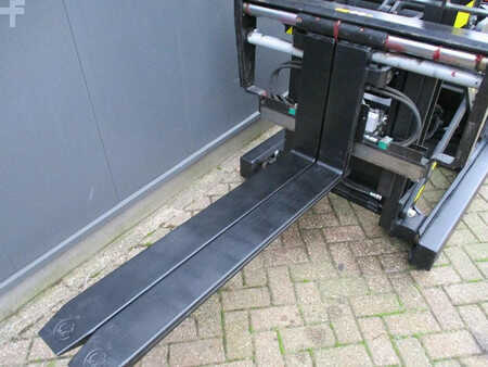 Pallet Stackers 2016  BT SPE 120 XR (12)