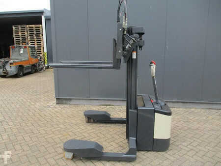 Pallet Stackers 2007  Crown WS2300-1.8TT-4W-4415 (14)