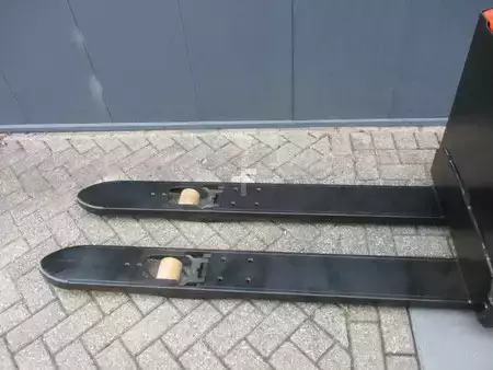 Lavansiirtovaunu 2011  BT LWE 180 (7)