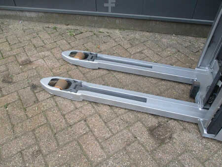 Stapelaars 2020  Still EXD-SF20 (6)