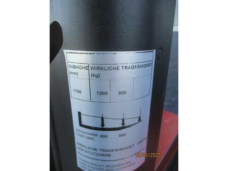 Stacker pedestre 2014  BT SWE 200D (11)