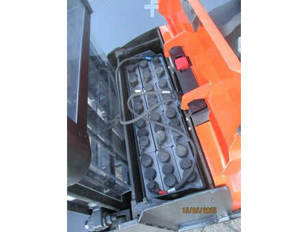 Stacker pedestre 2014  BT SWE 200D (6)