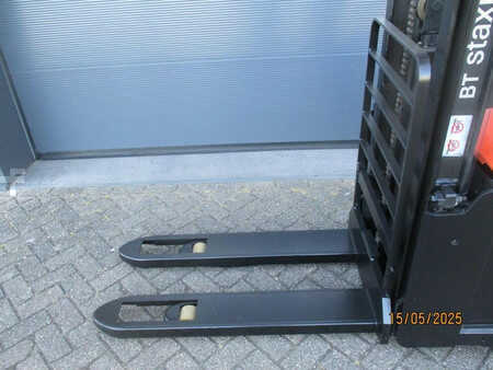 Stacker pedestre 2014  BT SWE 200D (7)