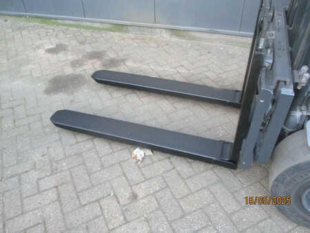 Elektro 4 Rad 2011  Still RX 60-30 (12)