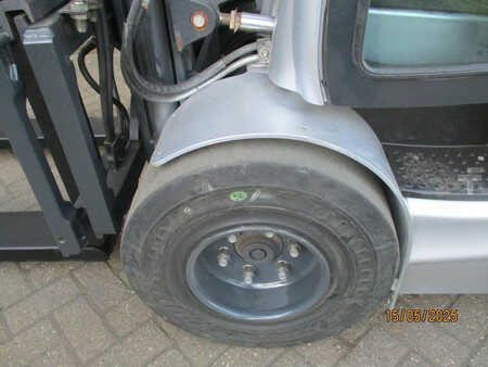 Elektro 4 Rad 2011  Still RX 60-30 (6)