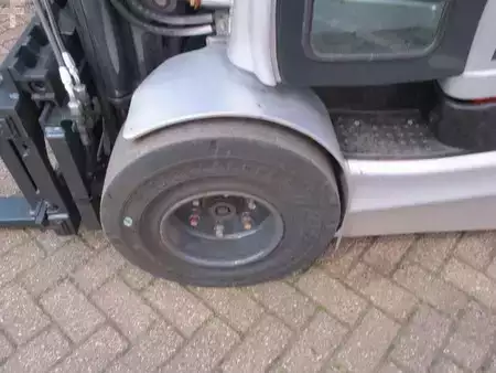 Elektro 4 Rad 2011  Still RX60-25 (5)