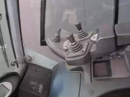 Elektro 4 Rad 2011  Still RX60-25 (8)