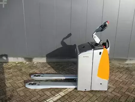 Lavtløftende truck 2012  Still EXU-SF20 (1)