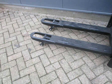 Pallestabler 2012  BT SWE 200D (5)