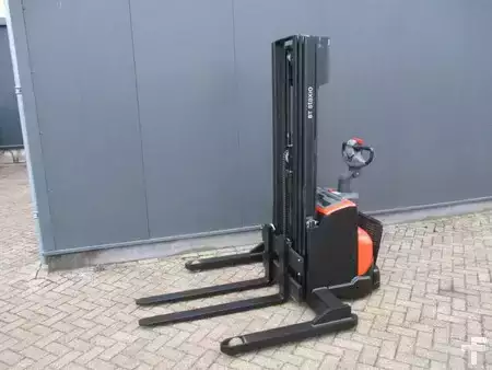 Pallestabler 2018  Toyota SWE120S (2)