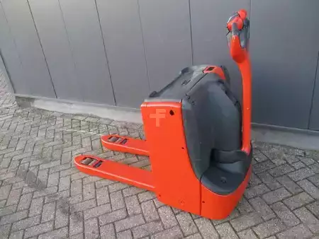 Transpallet elettrici 2020  Linde T16 (3)