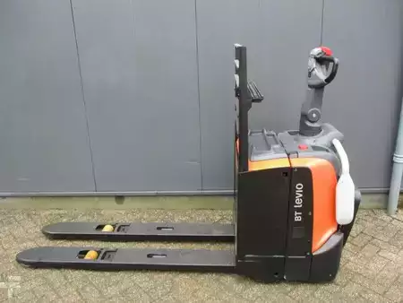 Elektromos emelőkocsik 2018  Toyota LPE200 (1)