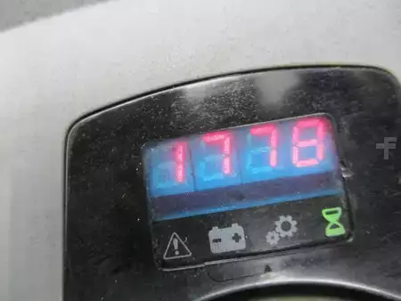 Elektromos emelőkocsik 2018  Toyota LPE200 (11)