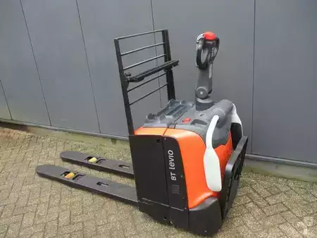 Elektromos emelőkocsik 2018  Toyota LPE200 (3)